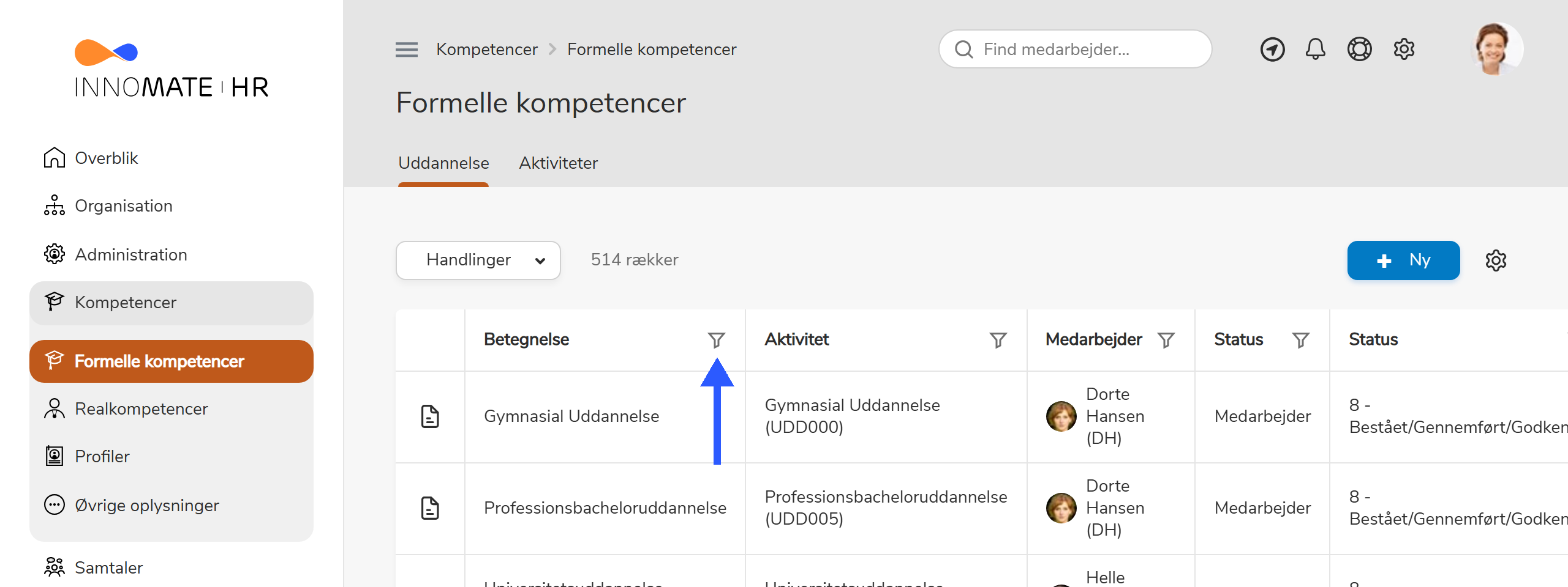 Klik på filterikonet i en kolonneoverskrift for at åbne kolonnens filtermuligheder